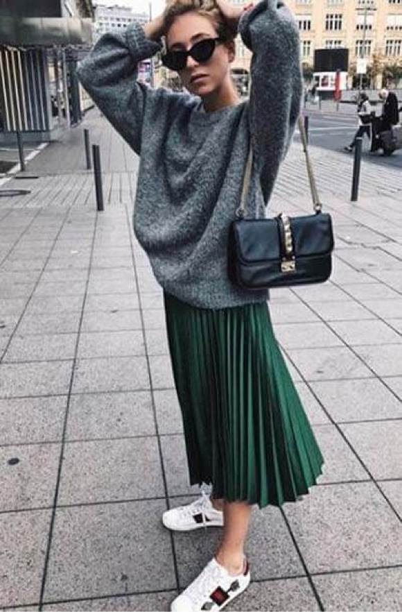 jupe verte et pull